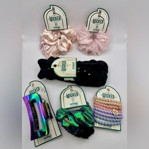 Wicked Limited Edition Hair Accessories Bundle Glinda and Elphaba - 6 Items
{6}